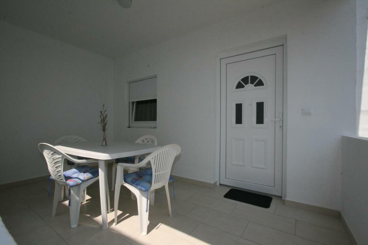 Apartmani Popovic Nin Luaran gambar