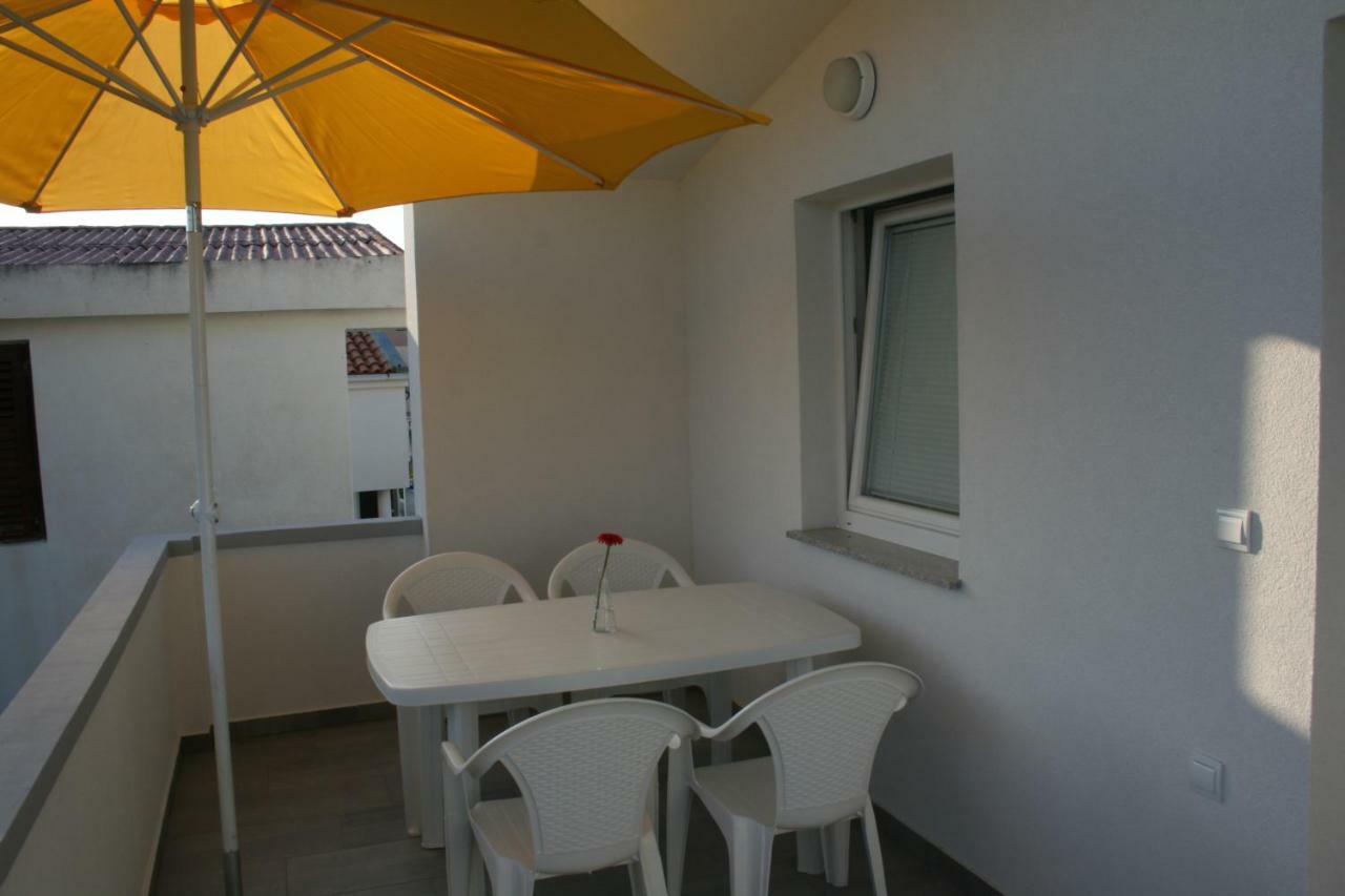 Apartmani Popovic Nin Luaran gambar