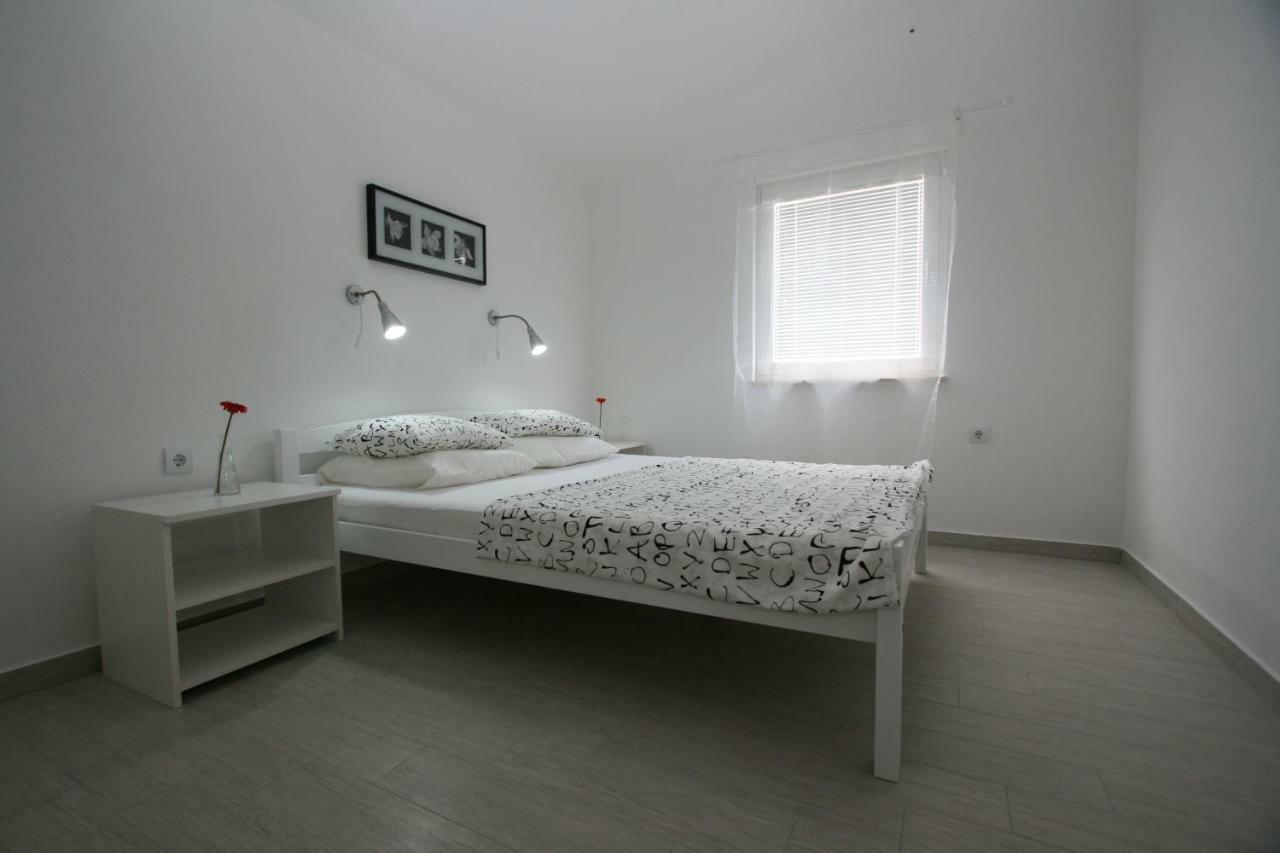 Apartmani Popovic Nin Luaran gambar